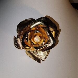 Gold Floral Brooch with Pearl Accent 1 1/4"